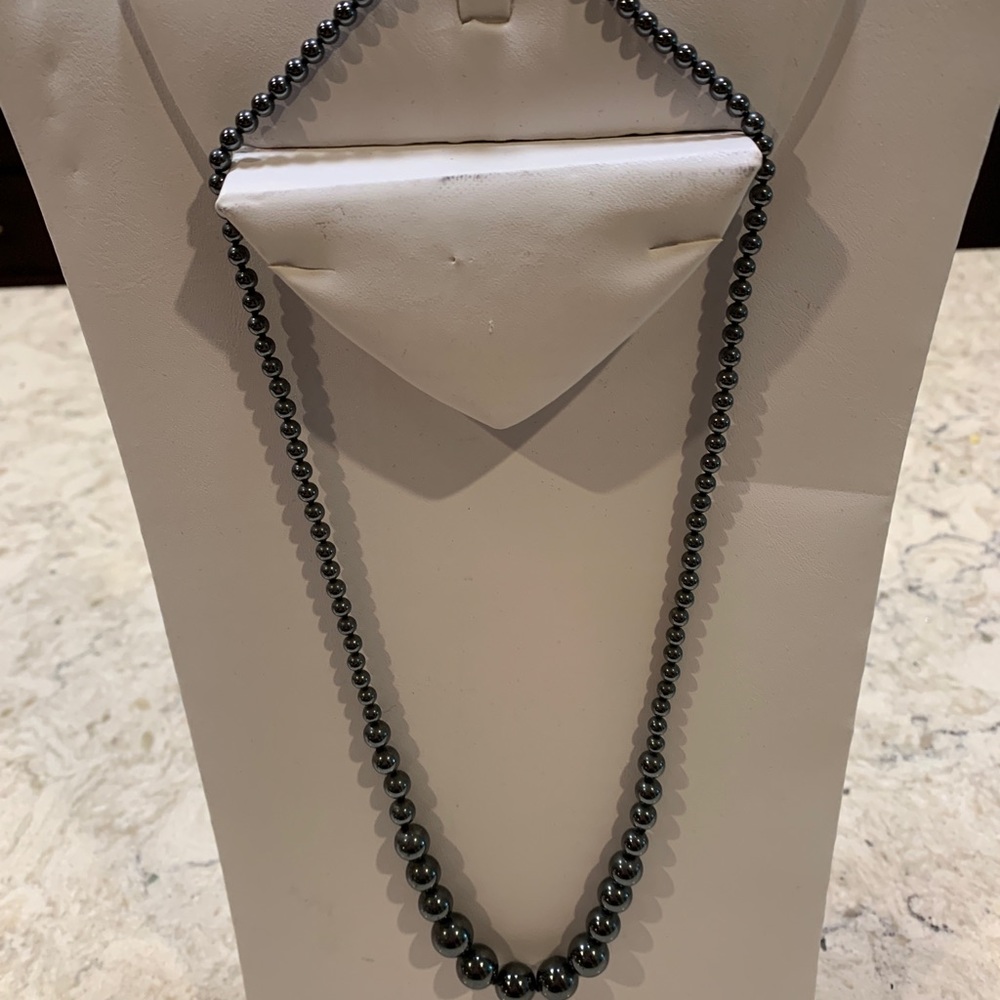 Vintage Hematite graduated necklace